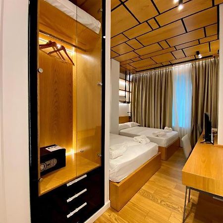 Crown Boutique Hotel Durrës Eksteriør bilde