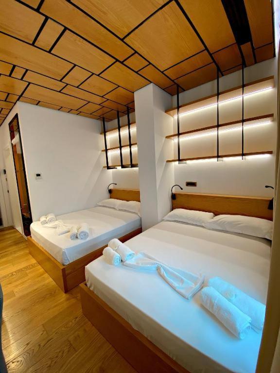 Crown Boutique Hotel Durrës Eksteriør bilde