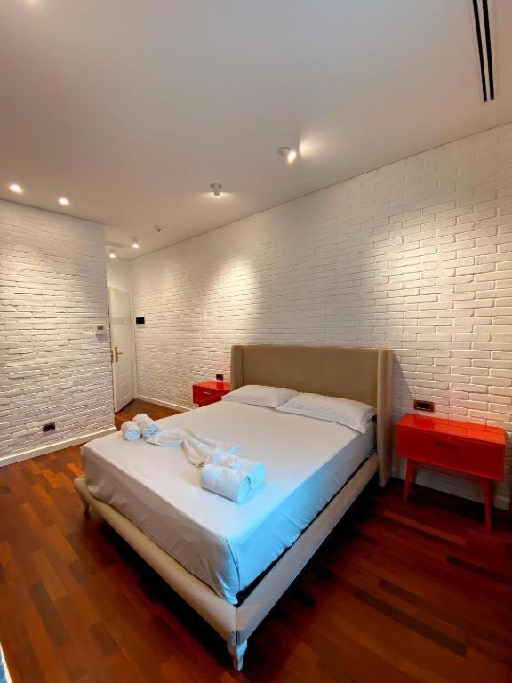 Crown Boutique Hotel Durrës Eksteriør bilde