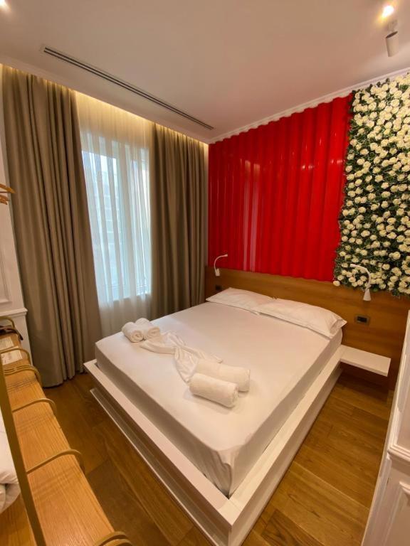 Crown Boutique Hotel Durrës Eksteriør bilde