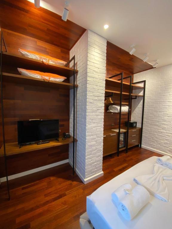 Crown Boutique Hotel Durrës Eksteriør bilde